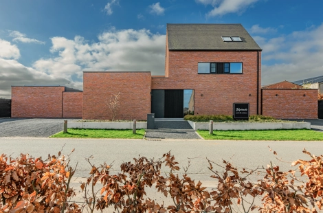 Anzegem villa bouw aannemer Eribo Waregem vastgoed
