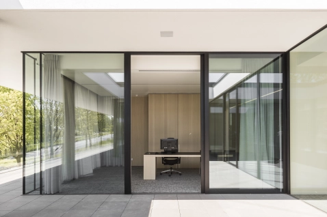 Kantoor gebouw Eribo Waregem aannemer vastgoed bouw