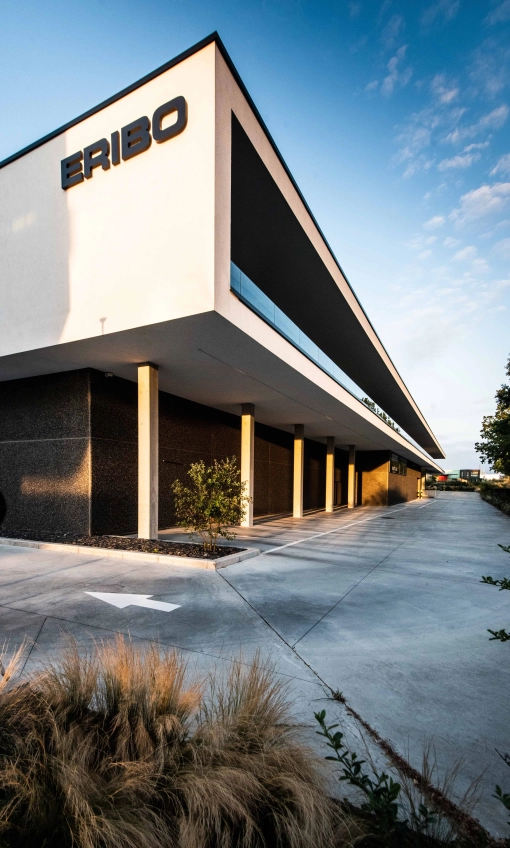 Kantoor gebouw Eribo Waregem aannemer vastgoed bouw