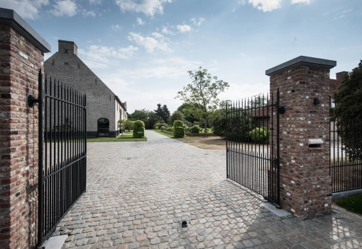 Bouw hoeve nieuwbouw renovatie Eribo Waregem aannemer
