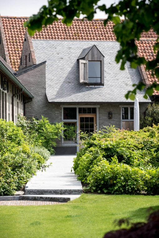 Bouw hoeve nieuwbouw renovatie Eribo Waregem aannemer