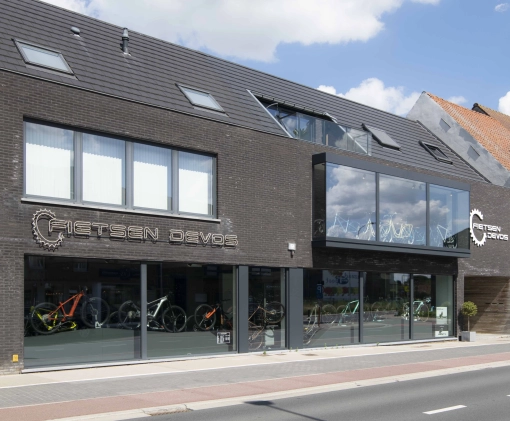 Fietsen Devos Waregem Eribo aannemer bedrijfsvastgoed commercieel
