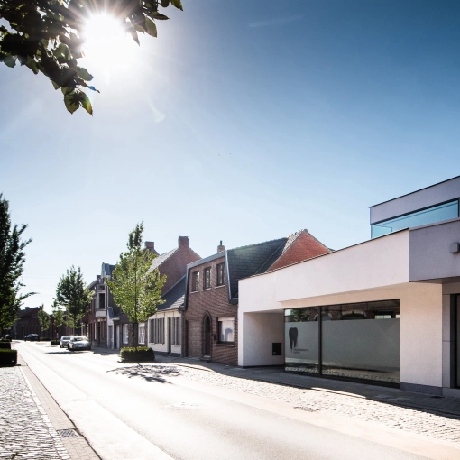 Tandarts praktijk bouw aannemer vastgoed Eribo Waregem 
