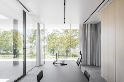 Kantoor gebouw Eribo Waregem aannemer vastgoed bouw
